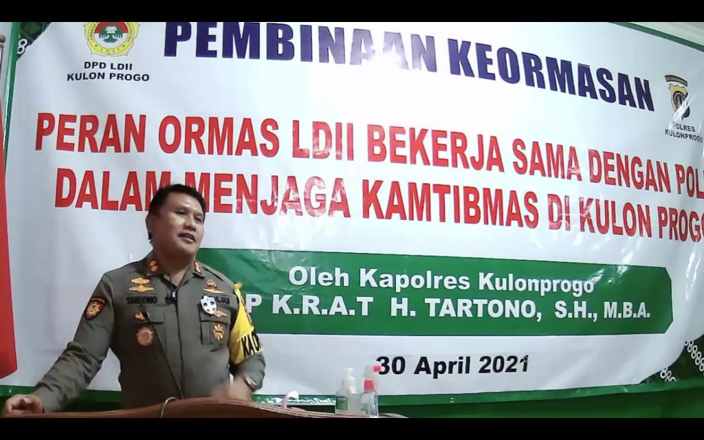 Kapolres Kulon Progo saat memberikan paparan (Gambar : Lines)