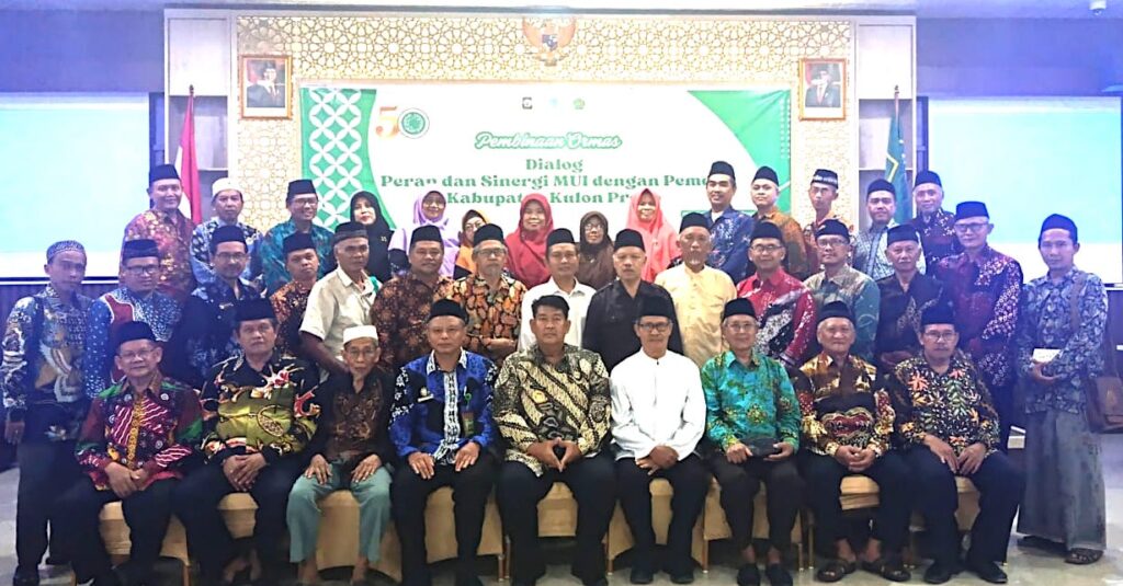 Berfoto bersama dalam Pembinaan Ormas Islam Kulon Progo