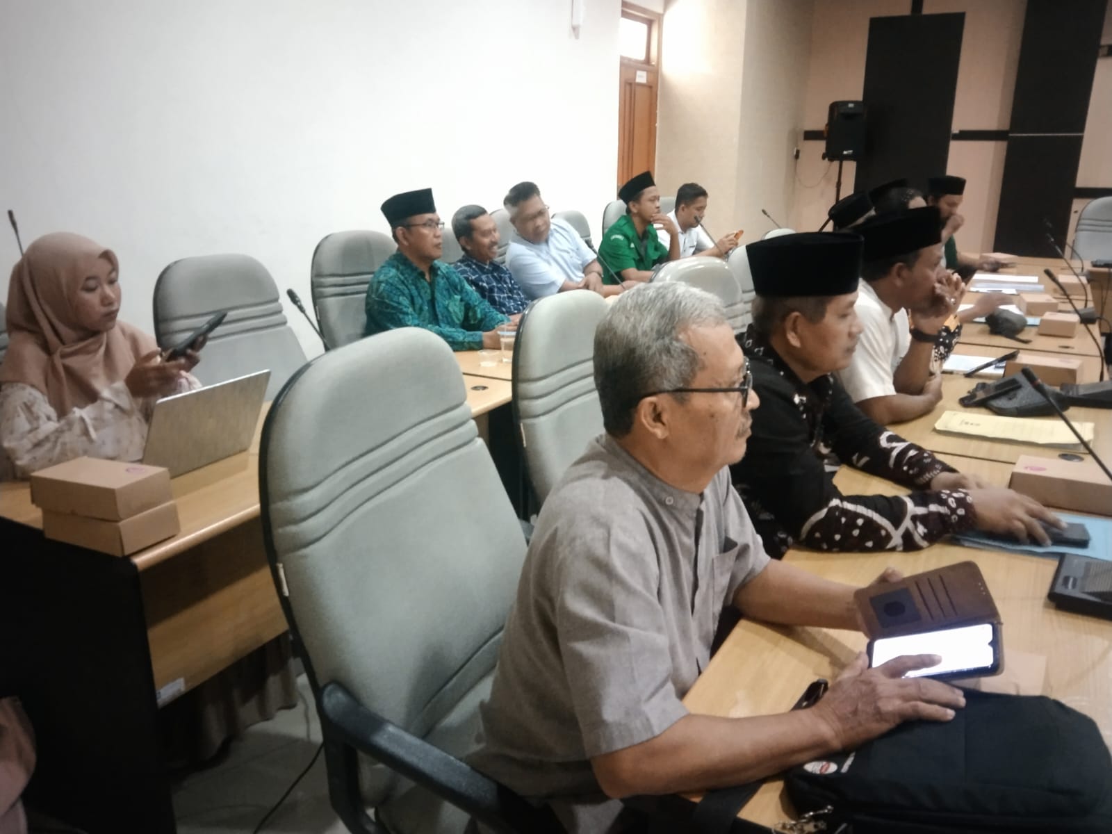 Ketua DPD LDII Kulon Progo H. Pandaya menghadiri diskusi raperda minuman berarkohol bersama ormas keagamaan