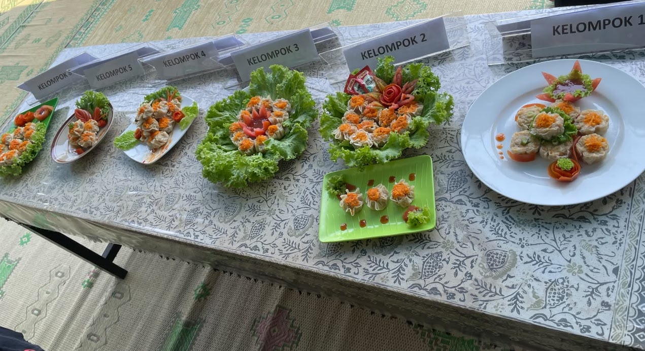 Hasil karya peserta pelatihan teknik plating (penyajian dimsum) DPD LDII Kulon Progo