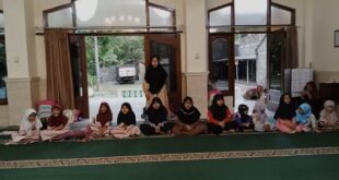Kegiatan Mengaji Belajar Membaca Al Qur'an