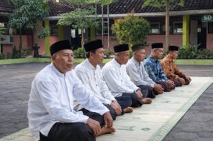 LDII Sentolo hadiri buka bersama di halaman SD Negeri Srikayangan