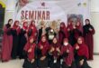 Panitia dan narasumber seminar Baiti Jannati berfoto bersama usai acara