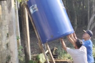 Kerja Bakti PAC LDII Kulwaru memasang toren air