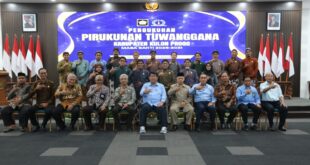 Pandaya bersama 19 pengurus Pirukunan Tuwanggana Kulon Progo Masa Bakti 2026-2031 usai dikukuhkan Bupati